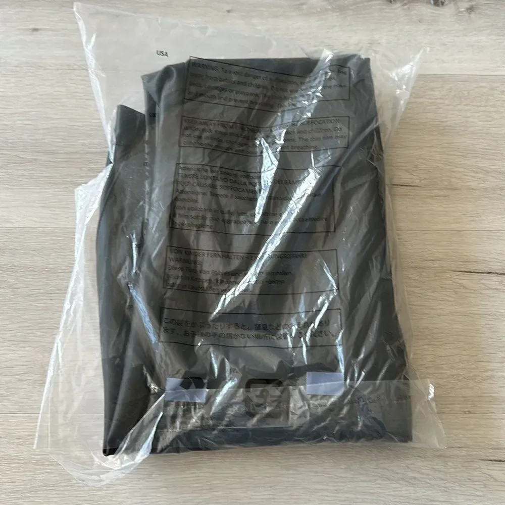 Isaac Mizrahi Live! Regular Perforated Hem Faux Leather Pants Black 10T NWOT